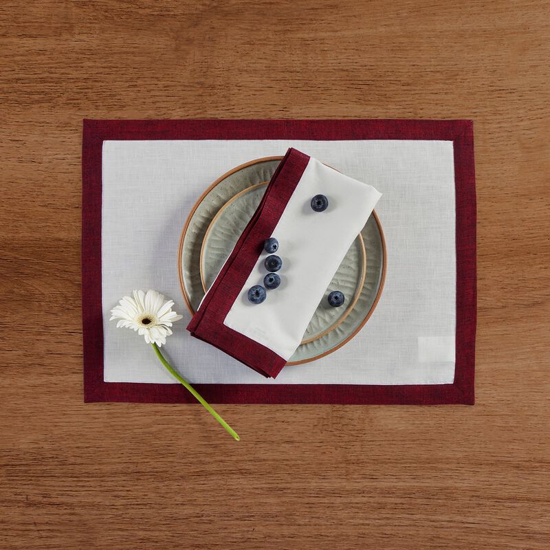 Solino Home 100% Pure Linen Placemats 14 x 19 Inch Set of 4 | Classic