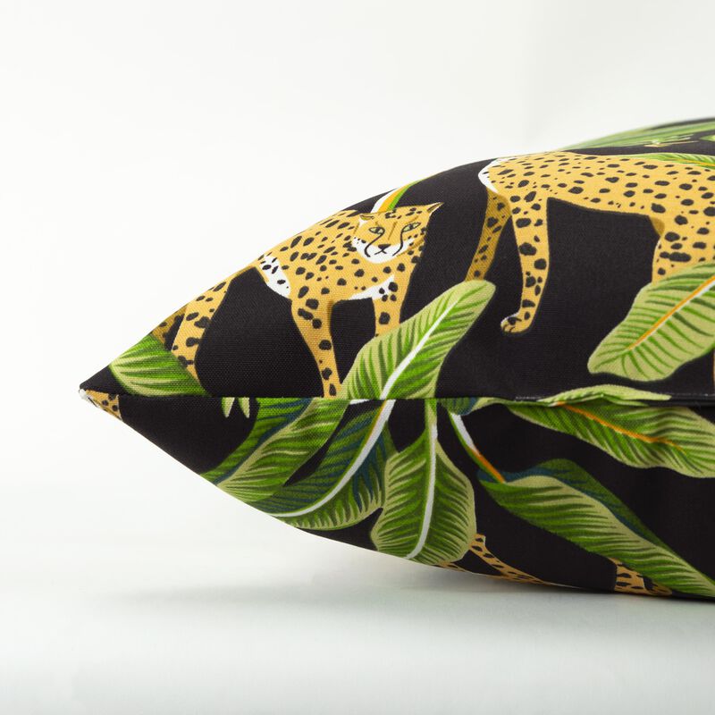22"x22" Indoor/Outdoor Pillow, Tropical Leopard