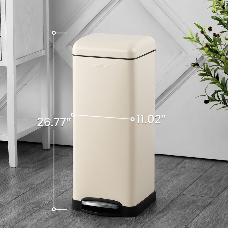 Betty Retro Step-Open Trash Can with Liners