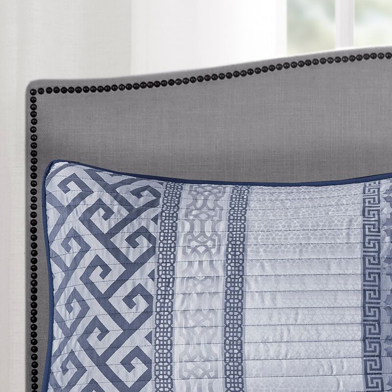 Gracie Mills Theodore 4-Piece Reversible Jacquard Quilt Set with Throw Pillow