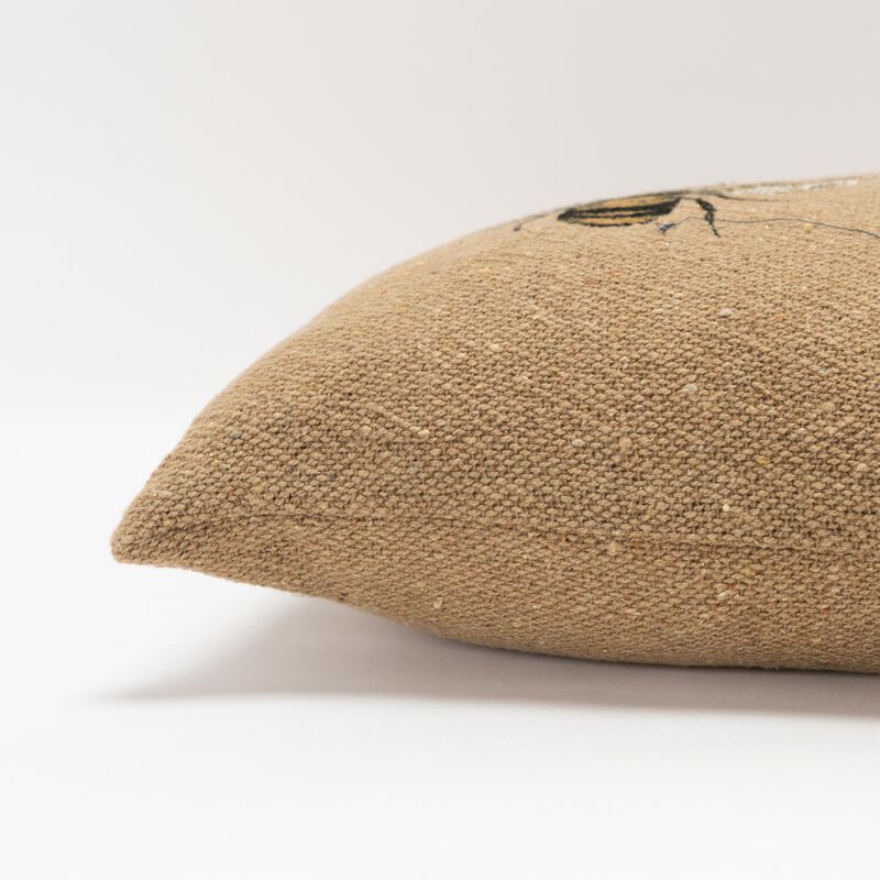 T16591 Pillow