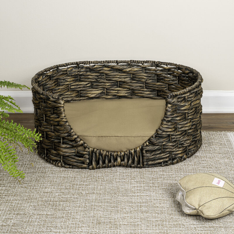 Perri Classic Farmhouse Handwoven Hyacinth Oval Pet Bed with Machine-Washable Cushion
