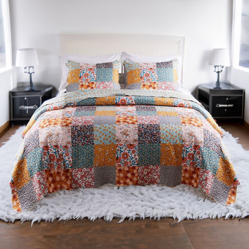 2 Piece Twin Quilt Set with Floral Print, Multicolor - Benzara