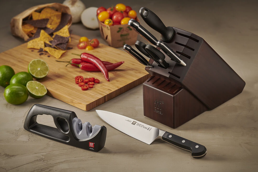 ZWILLING Pro 7-pc Knife Block Set