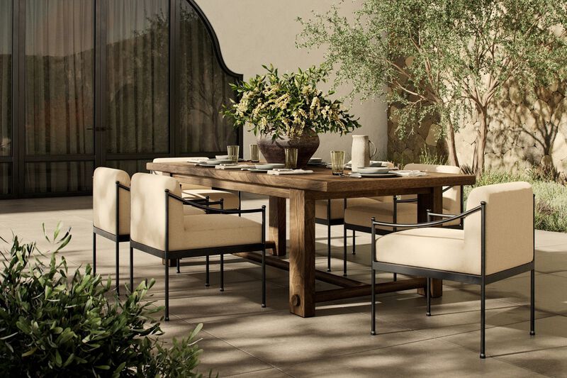 Lumi Outdoor Dining Table