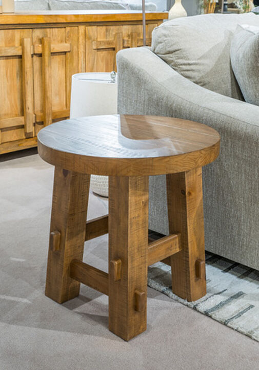 Mackifeld Round End Table