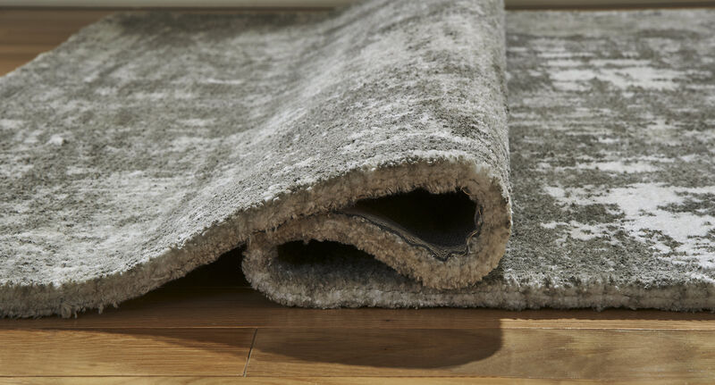 Valmontic 8' x 10' Rug