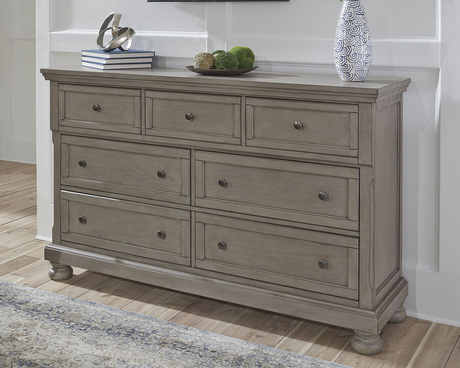 Lettner Dresser