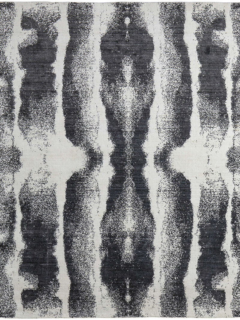 Coda 8930F 3'6" x 5'6" Black/White Rug