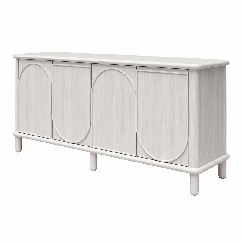 Selena Credenza
