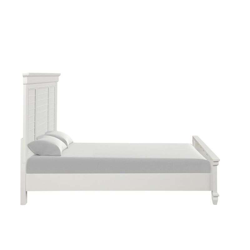 New Classic Furniture Jamestown Wood Queen Bed, White