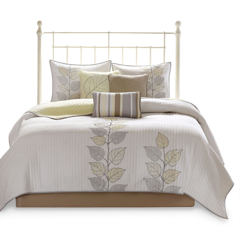 Gracie Mills Forest 6-Piece Embroidered Quilt Set with Throw Pillows