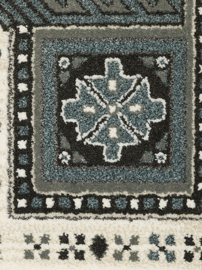 Raylan 3'3" x 5' Grey Rug