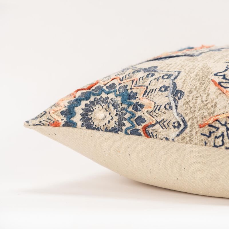 T15474 Pillow