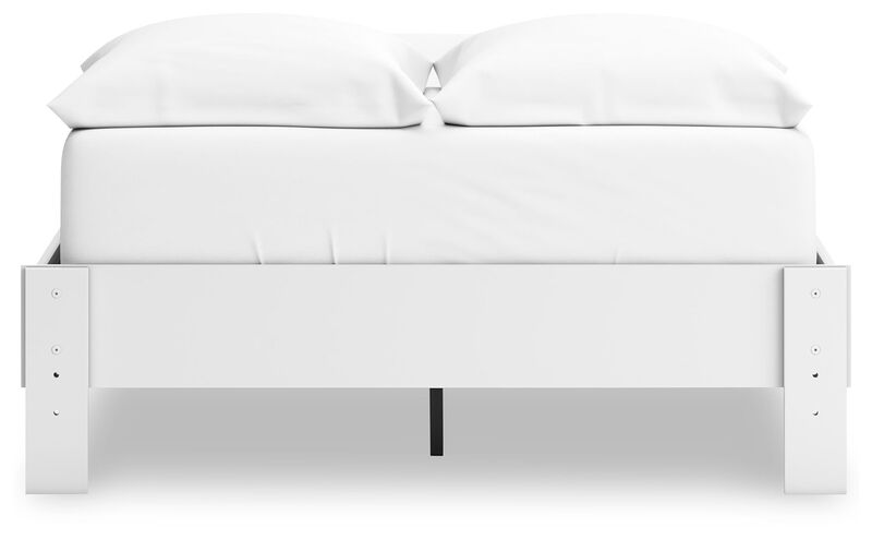 Hallityn Platform Bed