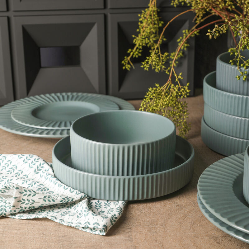 Christian Siriano Lusso Stoneware 16 Piece Dinnerware Set