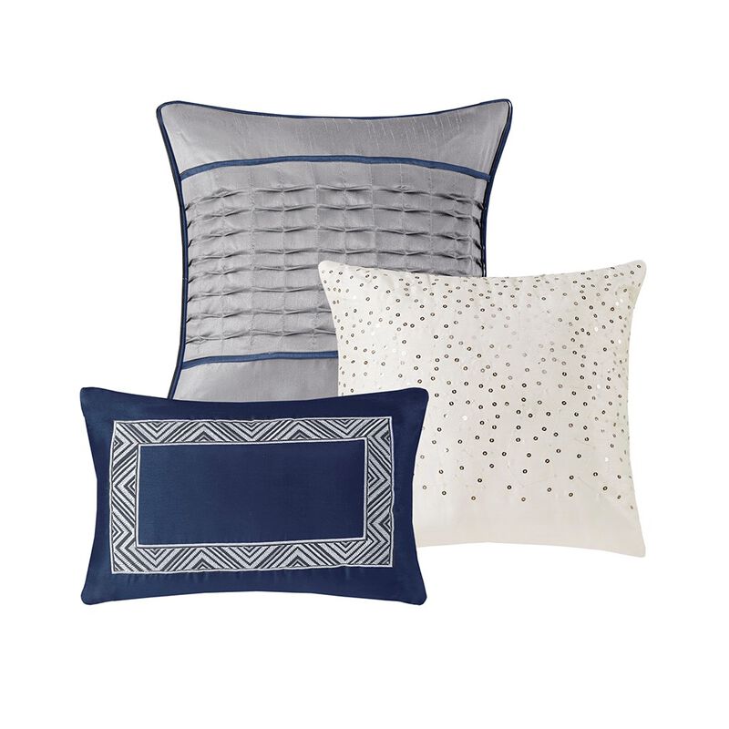 Gracie Mills Hickman 6 Piece Striped Reversible Jacquard Quilt Set with Throw Pillows
