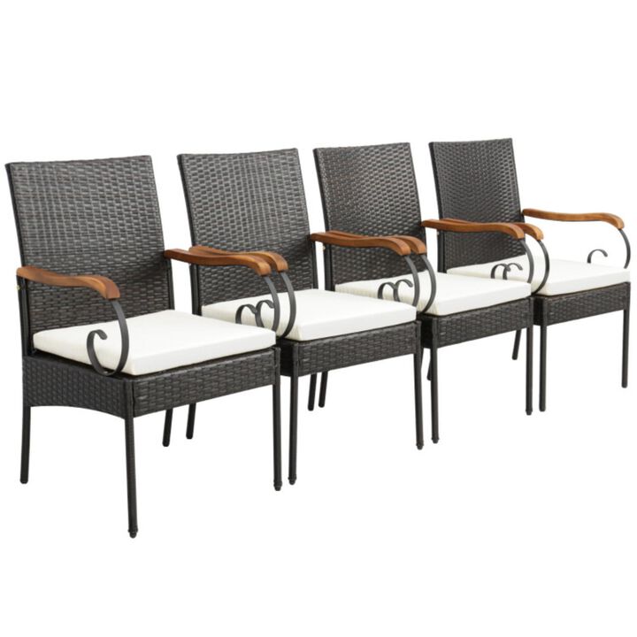 Hivvago Set of 2/4 Outdoor PE Wicker Chair with Acacia Wood Armrests