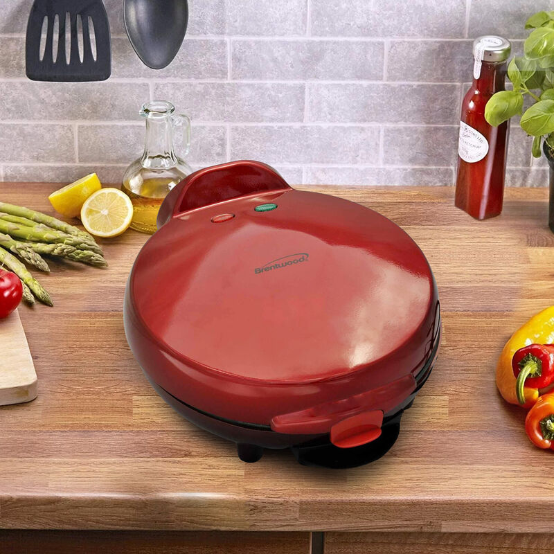 Brentwood Quesadilla Maker (Red)