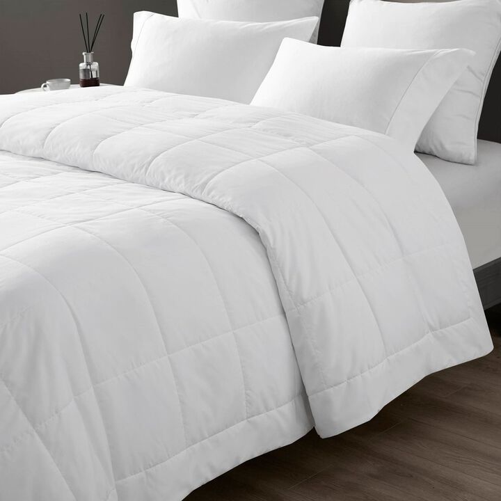 Gracie Mills Brielle Down Alternative Comforter - Full/Queen