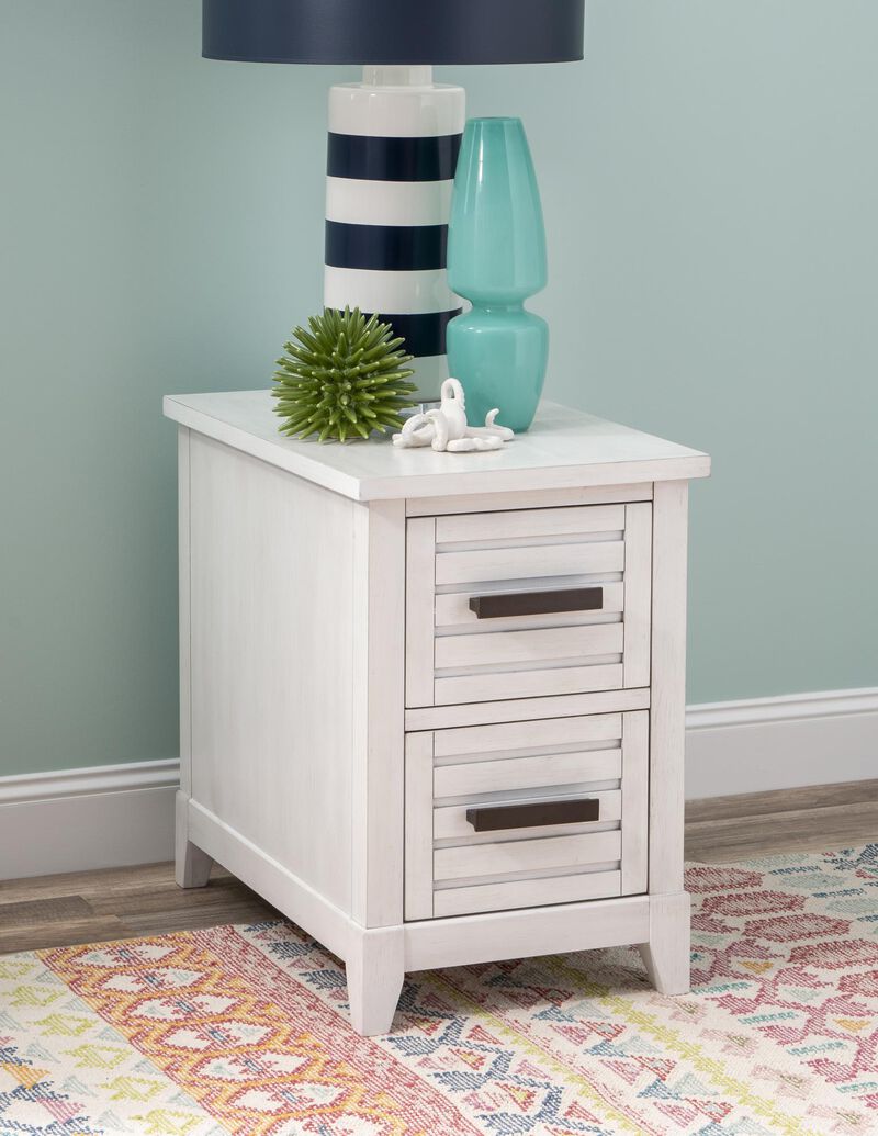 Edgewater Chairside Table