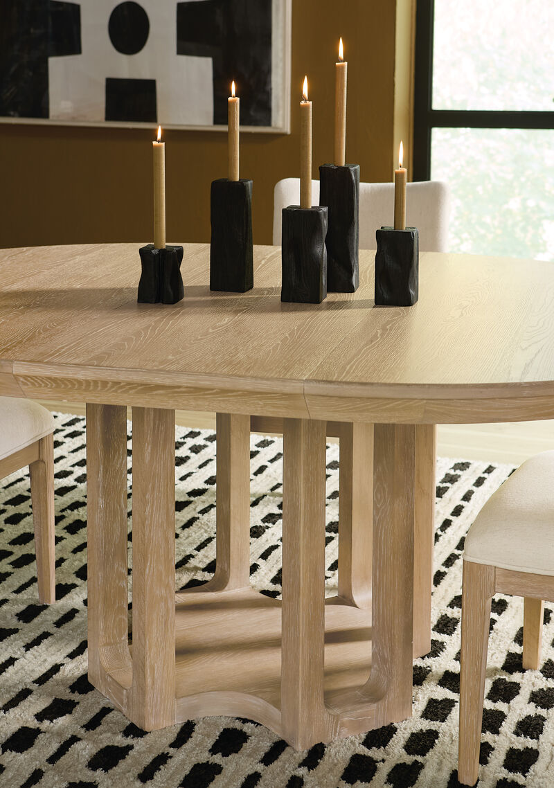Banyon Bay Round Dining Table