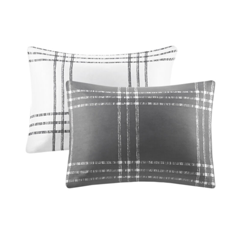 Gracie Mills Merryn Reversible Plaid Comforter Set