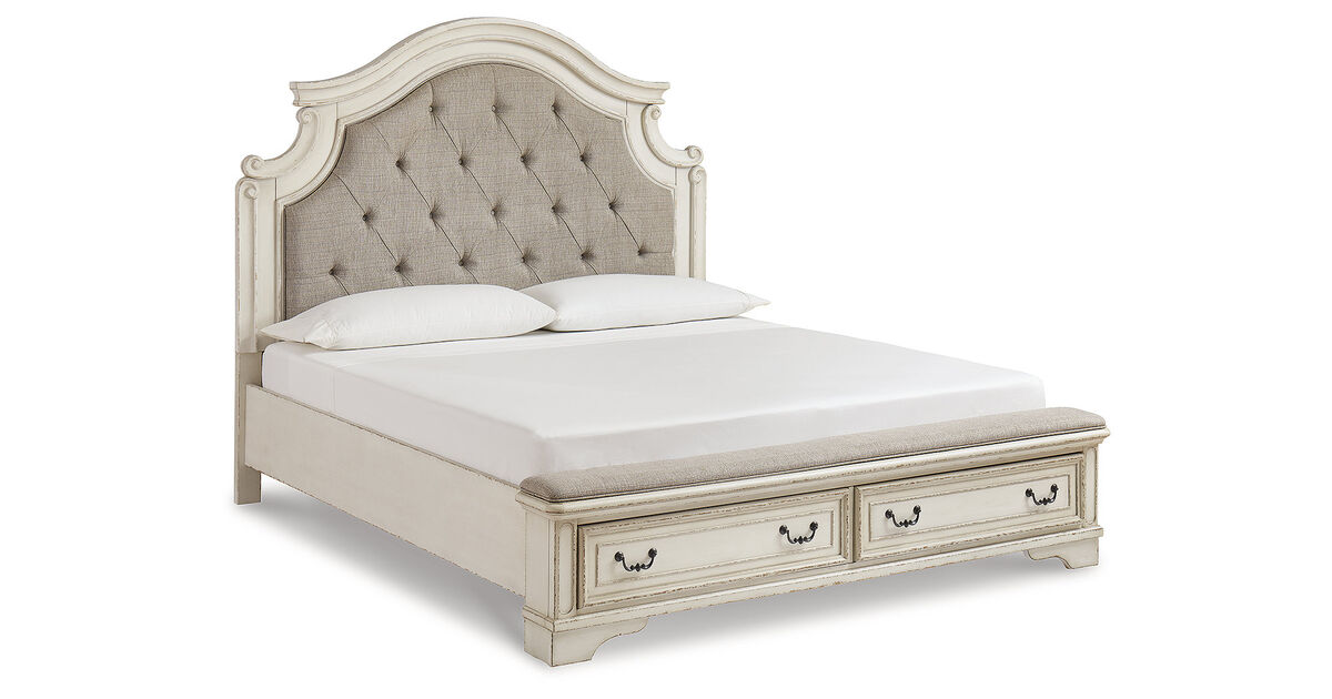 Realyn CK Upholstered Bed