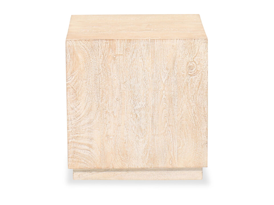 Belenburg Accent Table