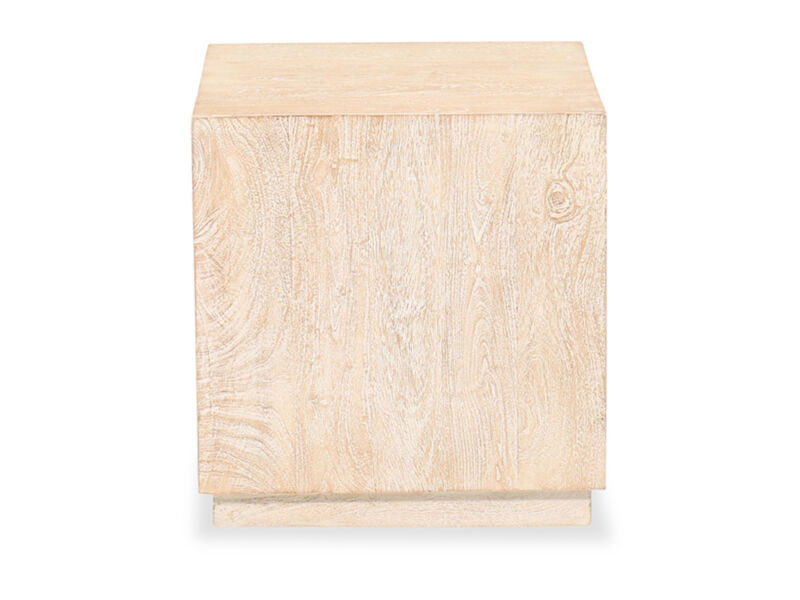 Belenburg Accent Table