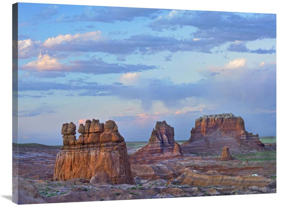 Eroded buttes in desert, Bryce Canyon National Park, Utah-Canvas Art-40x30