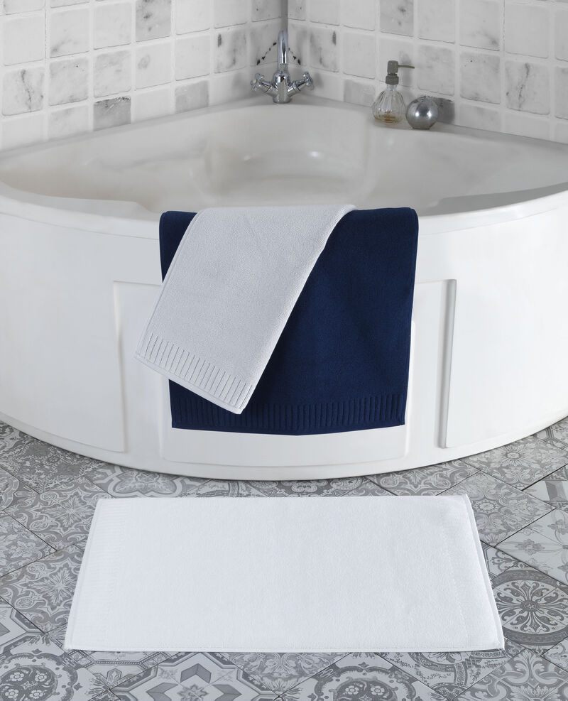 Brooks Brothers Fancy Border Bath Mat