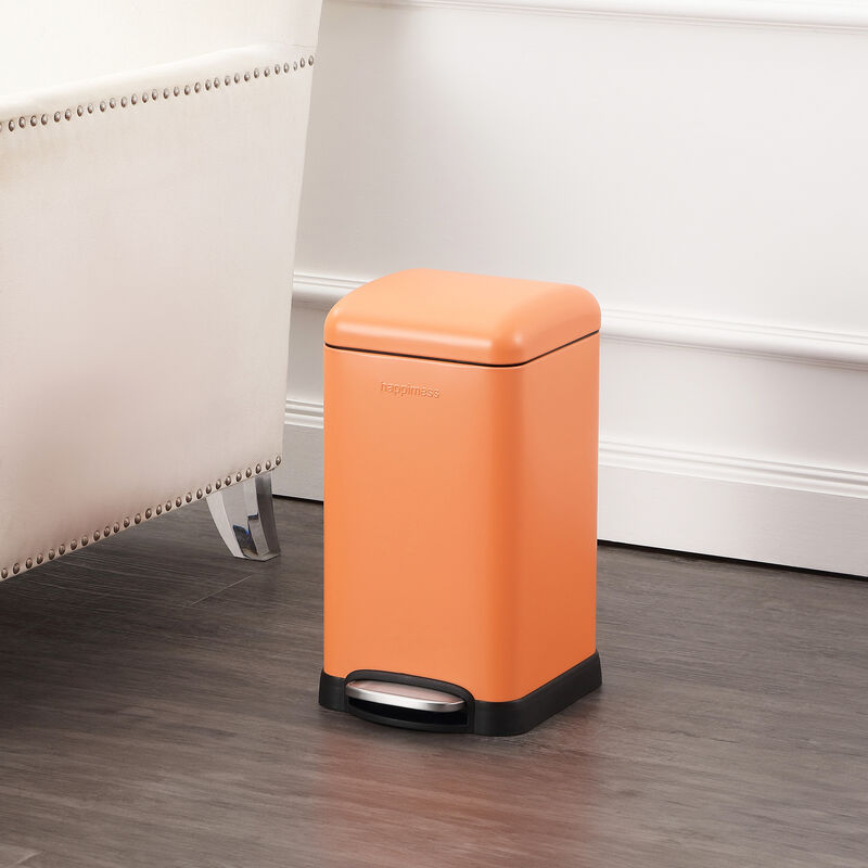 Betty Retro Mini Step-Open Trash Can, Carrot Cake