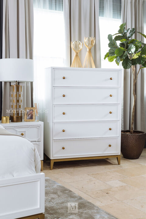 Chelsea Chest
