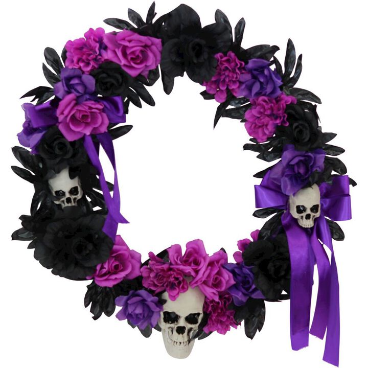 Haunted Hill Farm 22 Skull Wreath