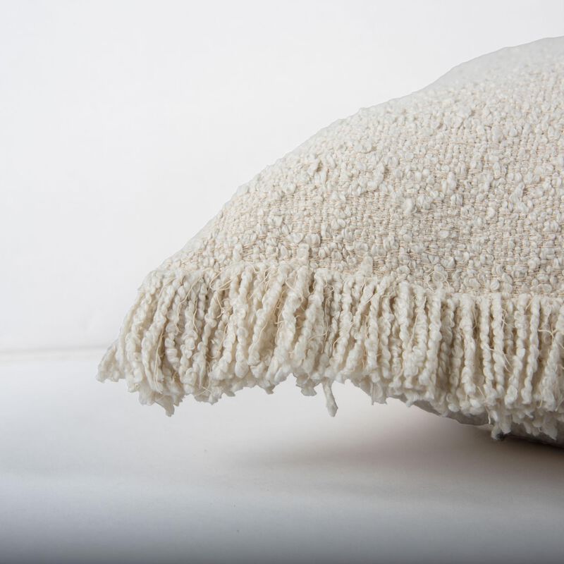 T22560 Pillow