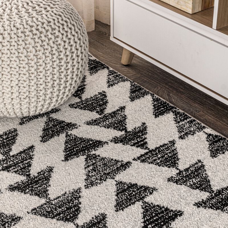 Aisha Moroccan Triangle Geometric Area Rug