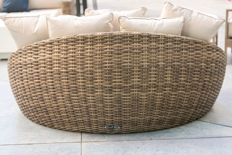 Havana Round Daybed