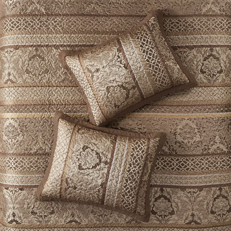 Gracie Mills Bruce 5-Piece Reversible Jacquard Bedspread Set