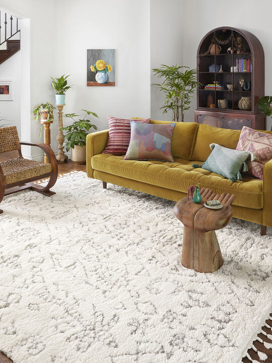Ronnie RON03 Ivory/Charcoal 18" x 18" Sample Rug