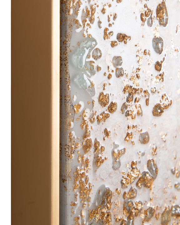 Mary Hong's Aureate Mirror