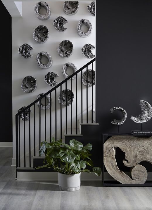 Cast Eroded Wood Circle Wall Tile