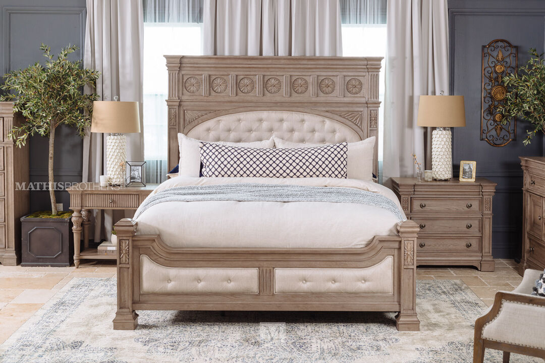 Kingsbury Transitional Style Three-Drawer Bachelor Chest in Light Brown Veneer Wood