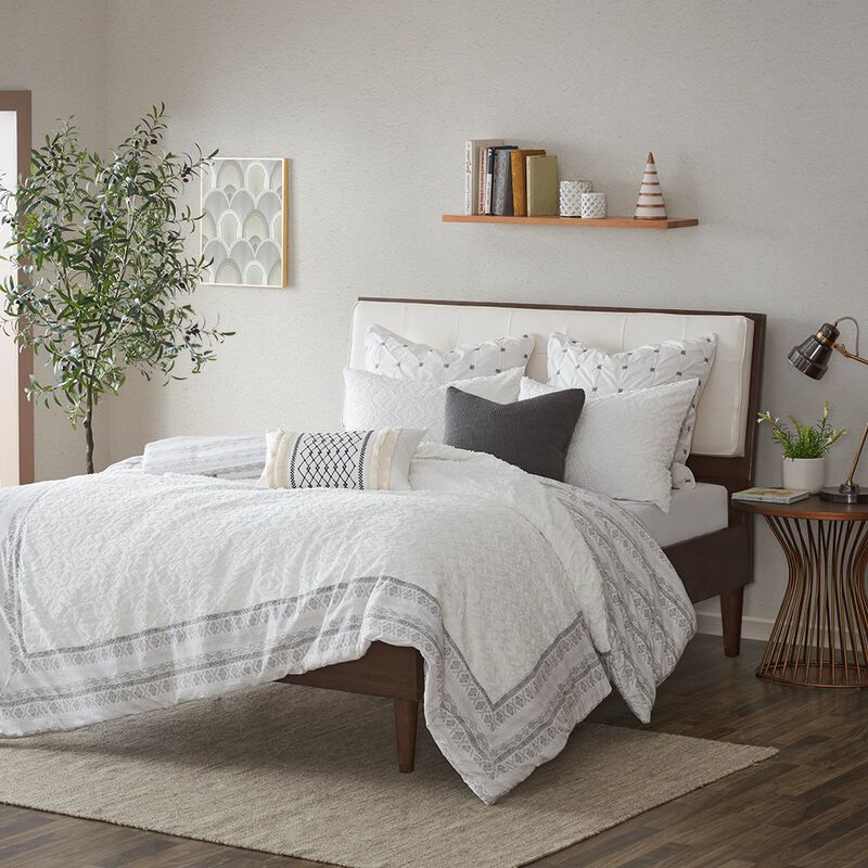 Gracie Mills Betsy Farmhouse Aztec Print Reversible Cotton Comforter Set