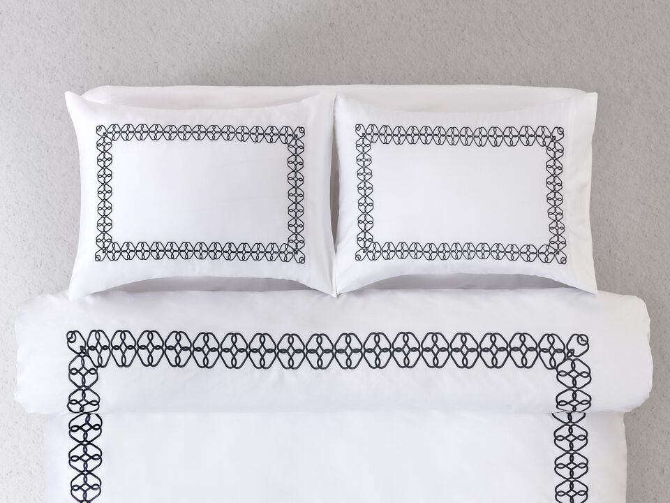 Brooks Brothers Engaged Embroidered Cotton Sateen Sham Case Pair