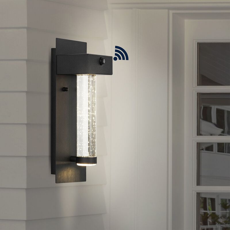Horizone 1-Light Minimalist Industrial Iron/Seeded Glass with Dusk-to-Dawn Sensor Integrated LED Outdoor Sconce