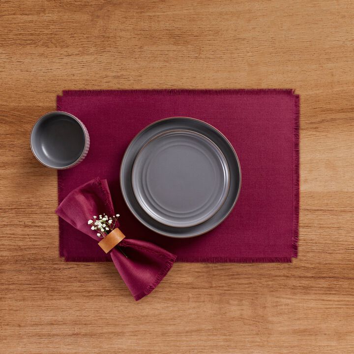 Solino Home 100% Pure Linen 14 x 19 Inch Placemats Set of 4 | Fringe