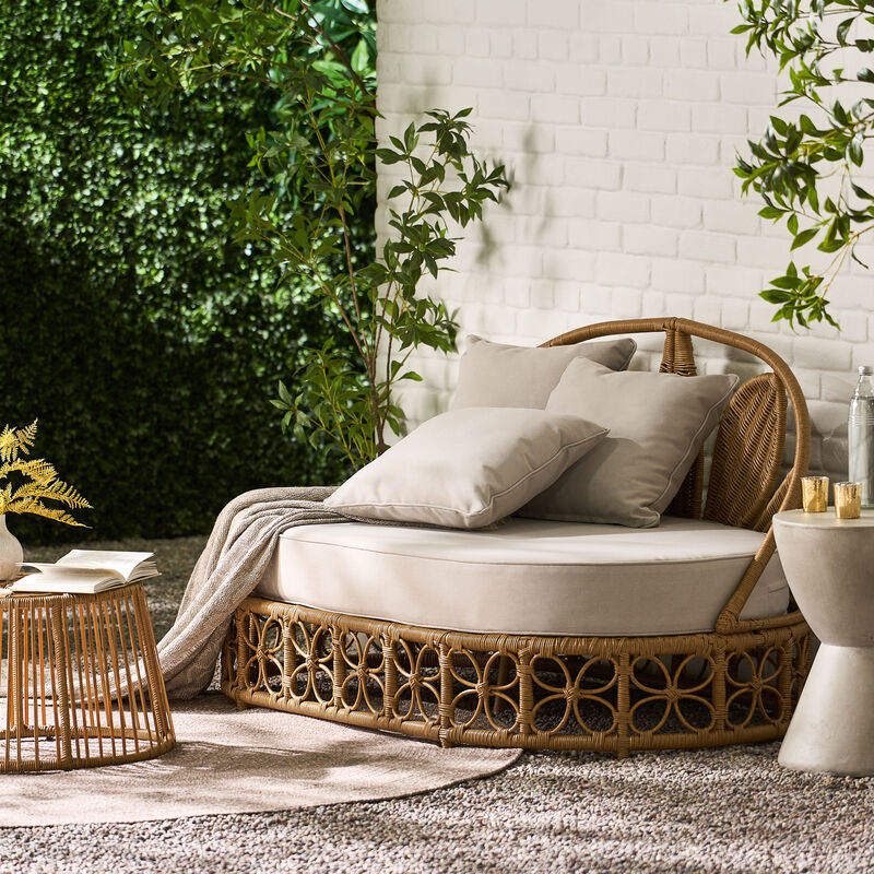 Merax Outdoor Sofa Daybed with 3 Pillows