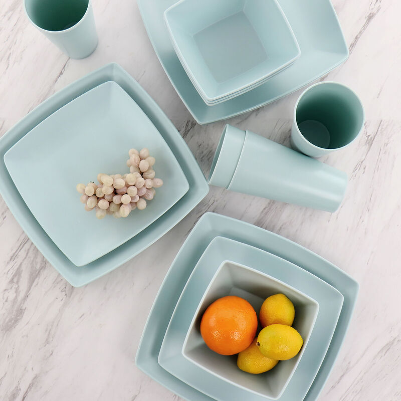 Gibson Home Grayson Melamine 16 Piece Square Dinnerware Set in Mint