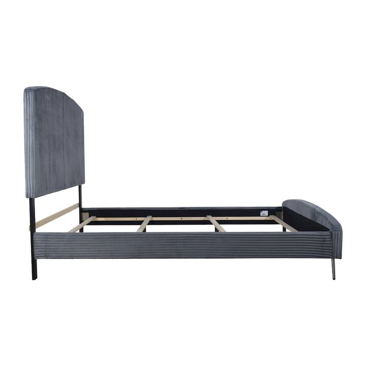 New Classic Furniture Kailani Wood King Bed, Gray